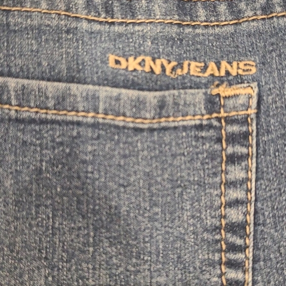 DKNY jegging with zippered bottoms - Picture 7 of 8